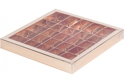 Коробка на 25 конфет 24,5 см*24,5 см*3 см с пластиковой крышкой золото